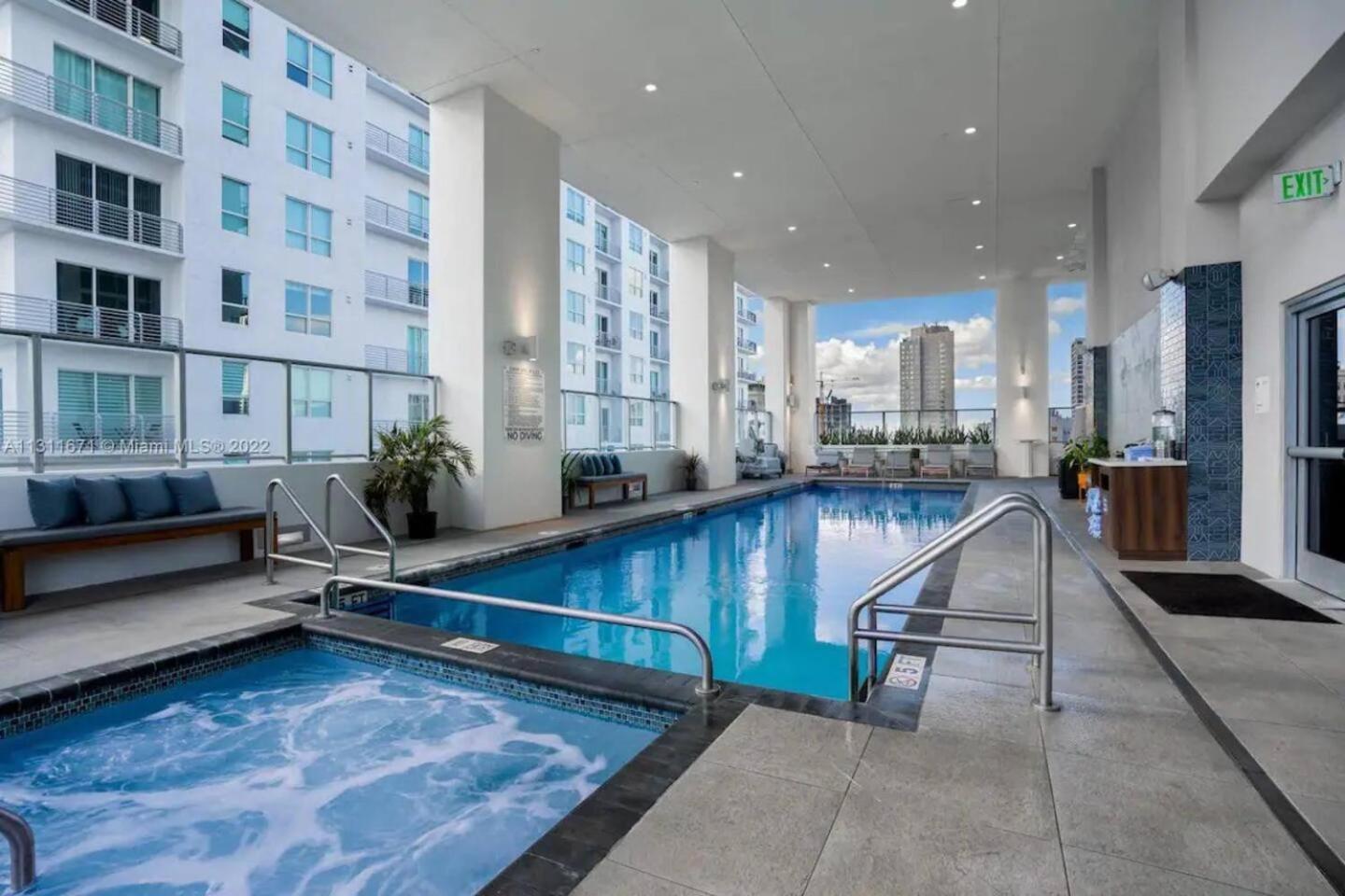 2 Bedrooms Design Condo Downtown Miami Pool And Gym Exterior foto